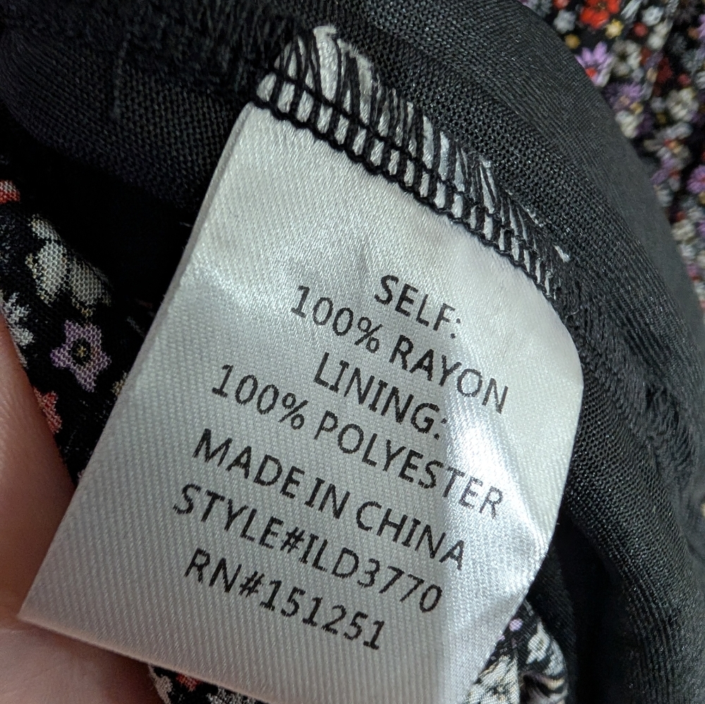 In Loom Floral Cordelia Dress Size Small. NWOT - Picture 13 of 13